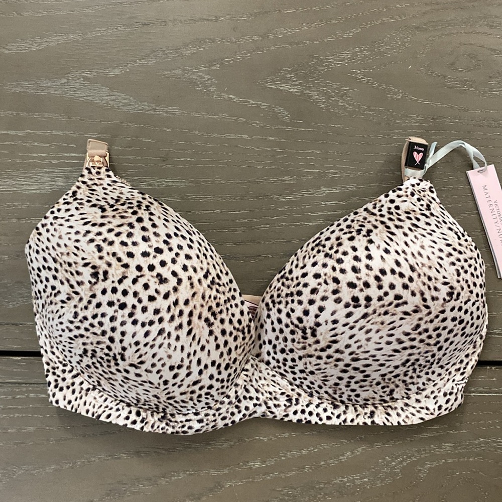 NWT Victorias Secret Maternity Nursing bra 34DDD